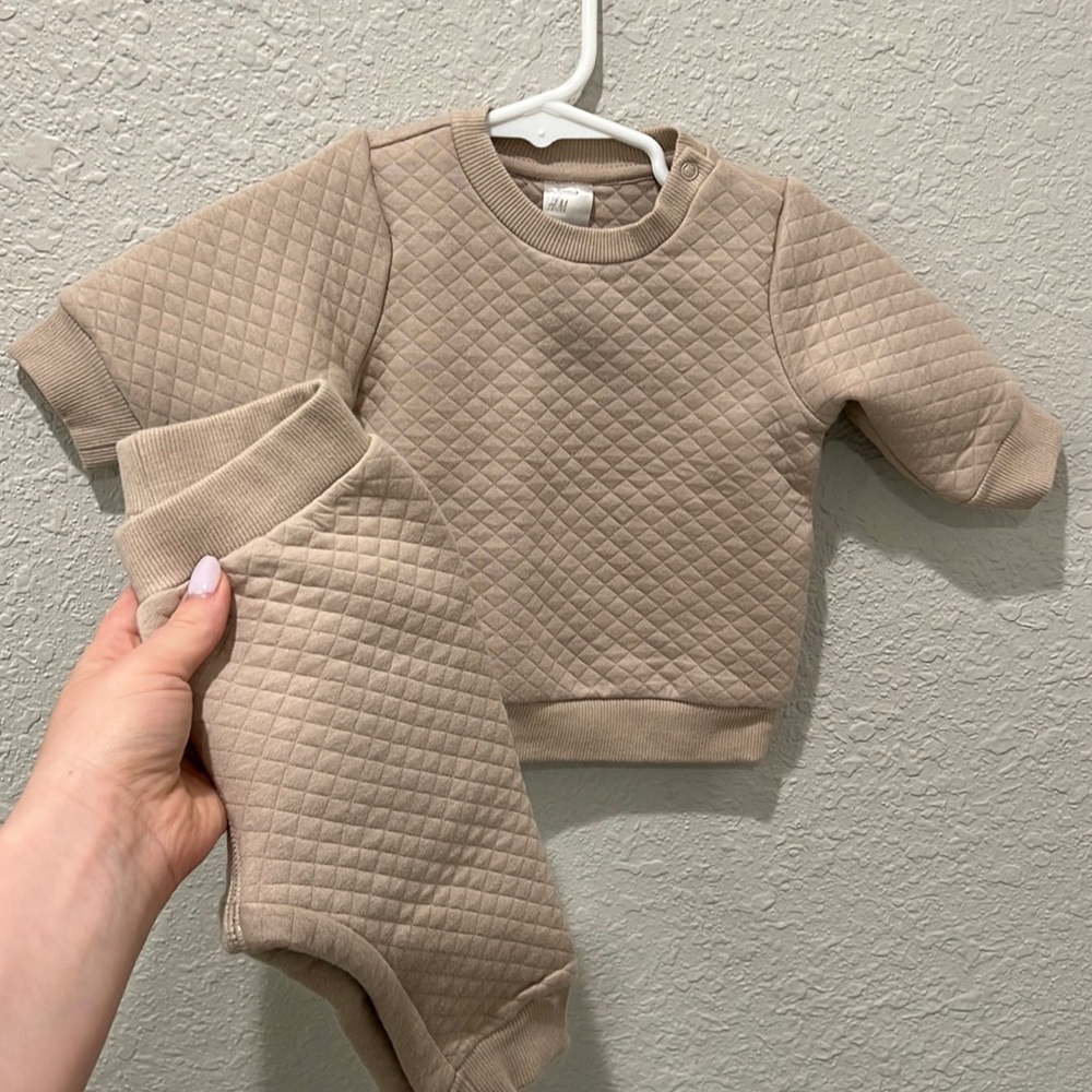 H&M sweater set